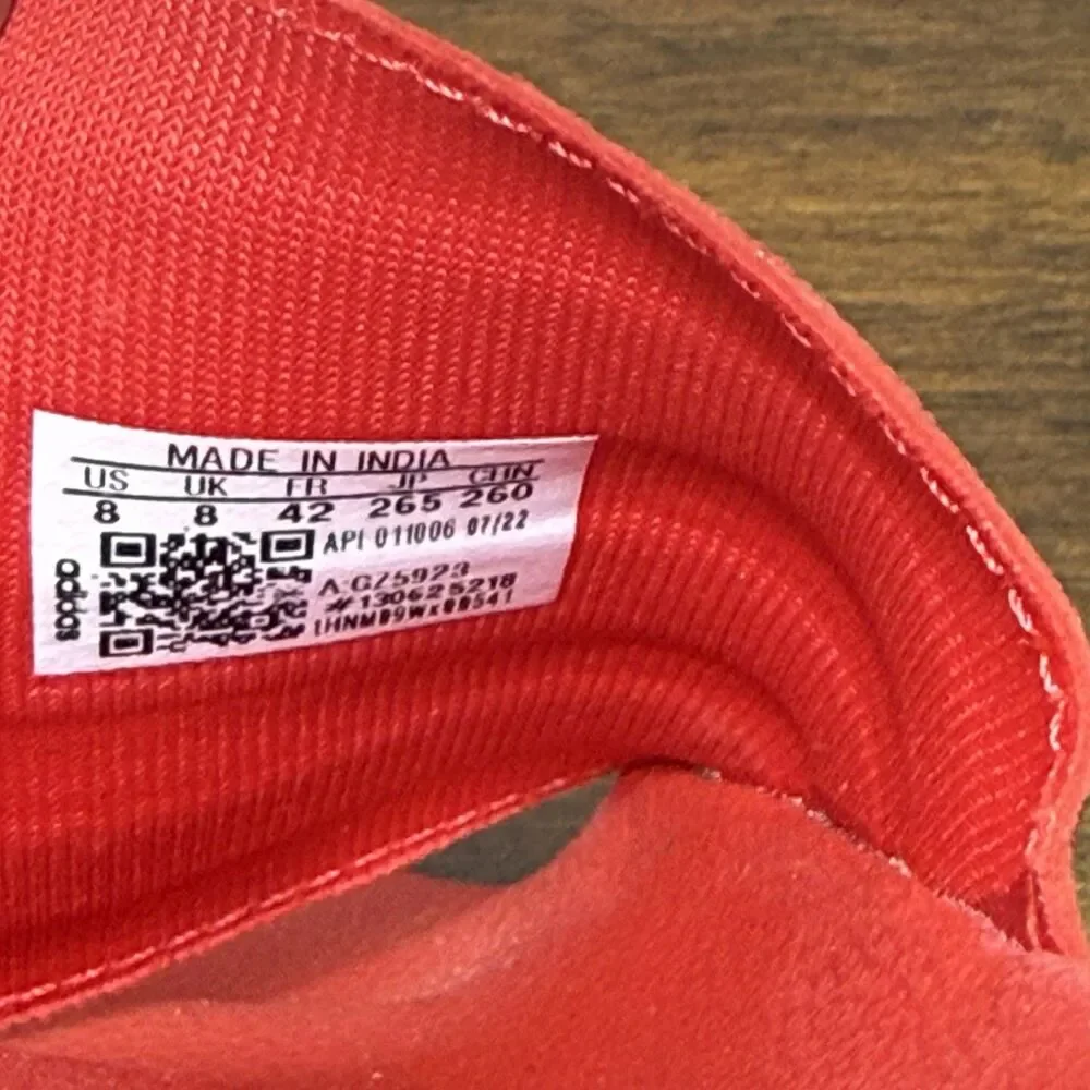 Adidas Unisex Adilette Shower Slide Sandal Vivid Red/White Sz.8 Slip On Athletic